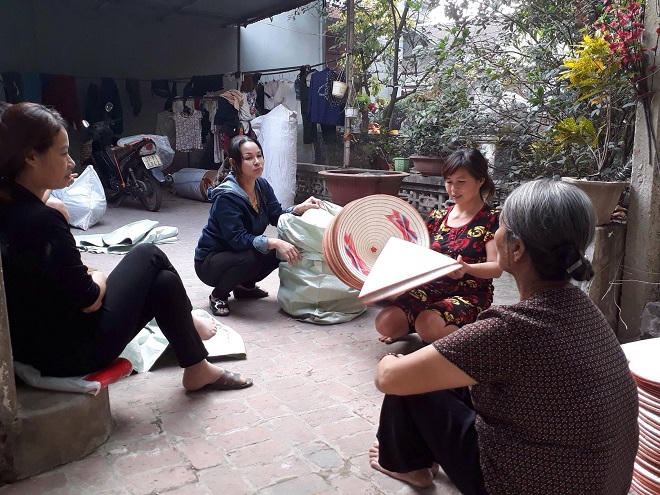 Hơn 40 năm – một tình yêu nón lá