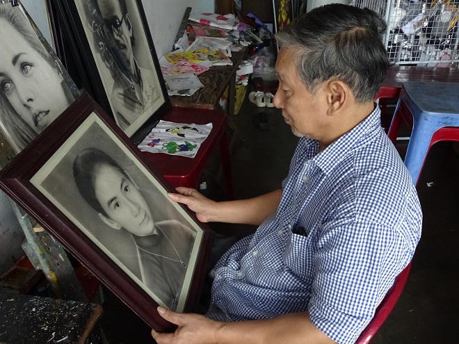 “Thần khí” trong những bức chân dung của họa sĩ có đôi chân xiêu vẹo