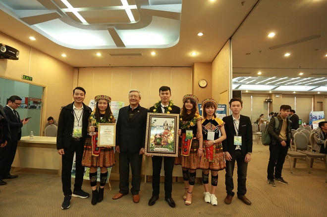 Chàng sinh viên mang hy vọng thoát nghèo cho người vùng cao Yên Bái 