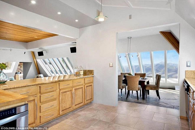 Sống như một Pha-ra-ông trong “kim tự tháp” độc nhất với giá 3,1 triệu đôla