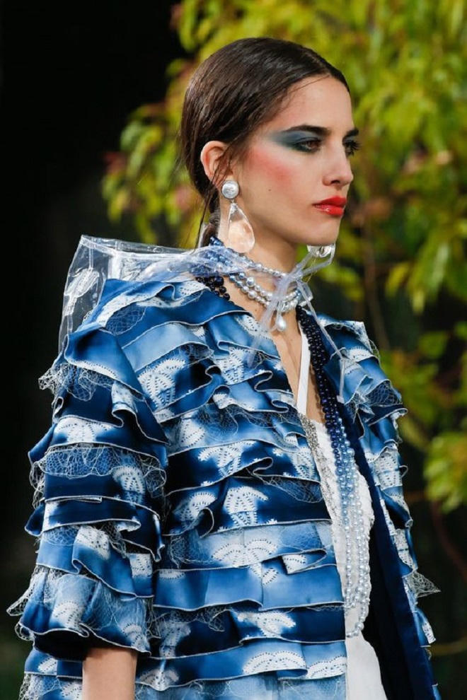 Từ túi nylon, giới thời trang lấy ý tưởng làm ra giày, túi, trang sức