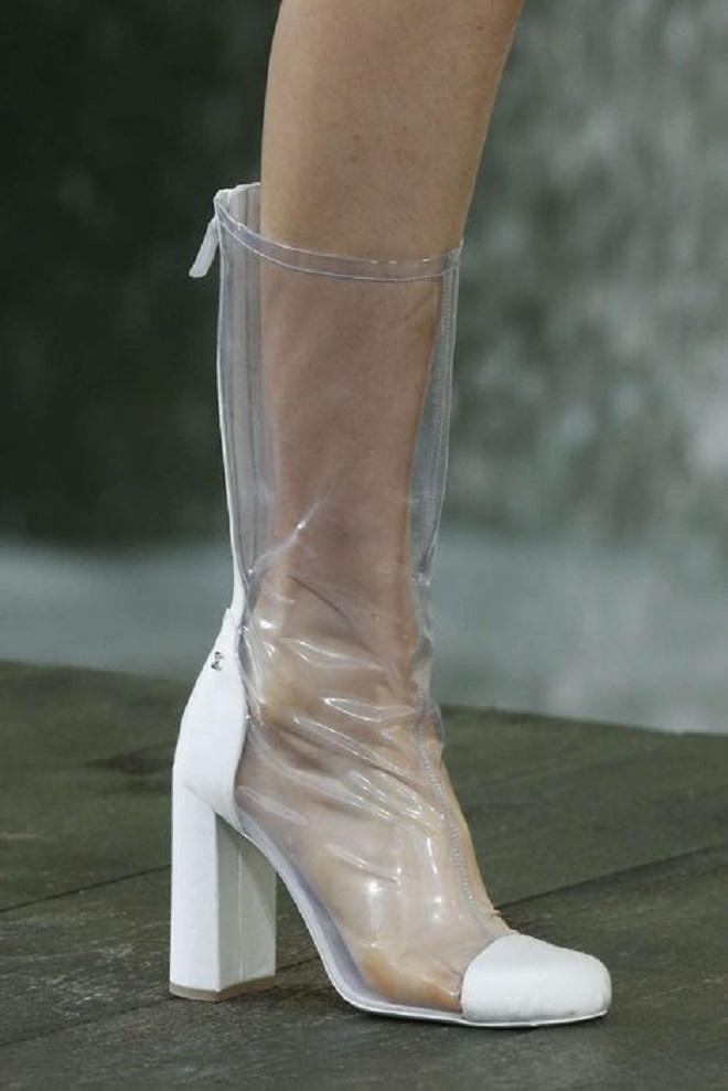 Từ túi nylon, giới thời trang lấy ý tưởng làm ra giày, túi, trang sức