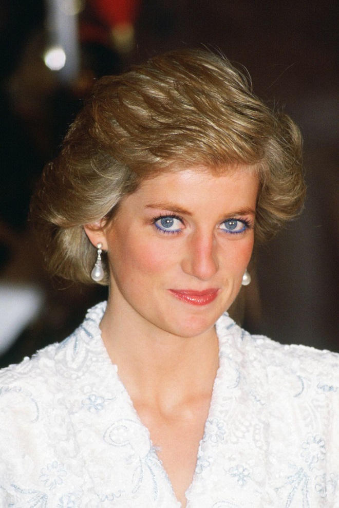 Những cách trang điểm đẹp nhất từ thập niên 80 đến nay