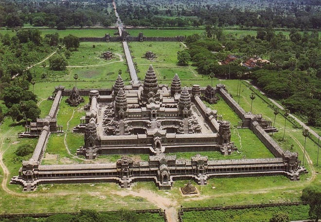 Đá sa thạch khổng lồ và những bí ẩn về kiến trúc của Angkor Wat