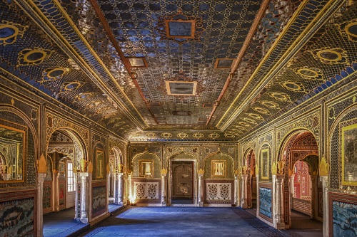 Cẩm thạch trắng tạo nên kiệt tác lăng mộ Taj Mahal