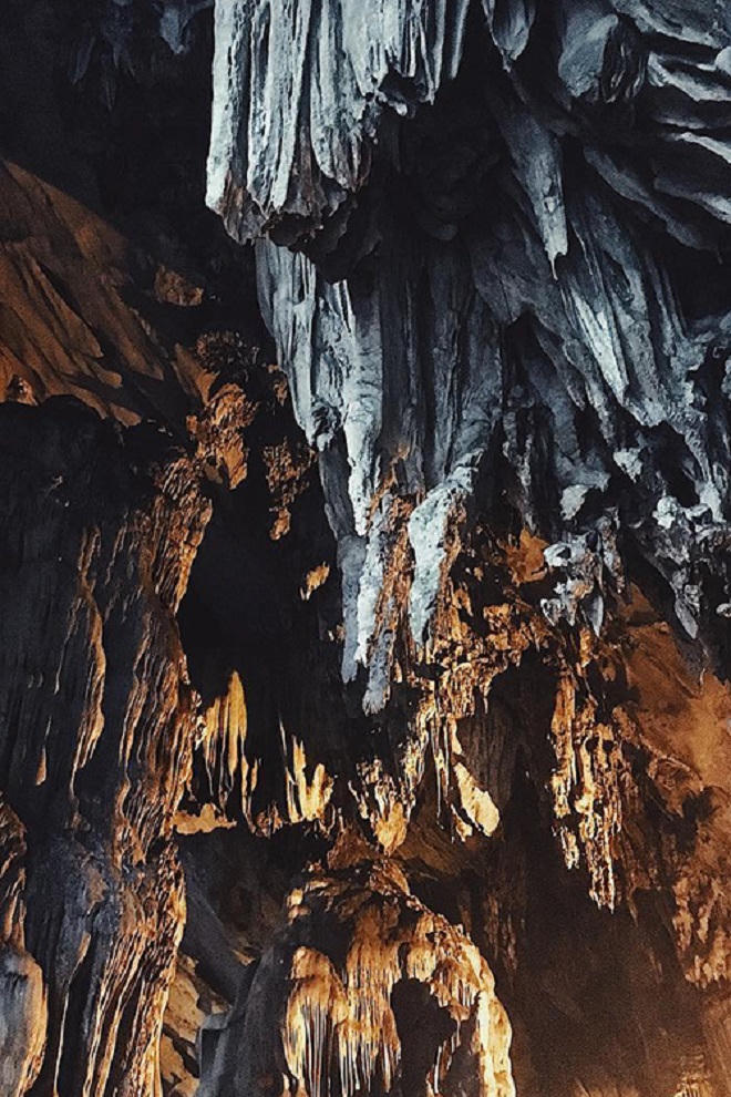 Vẻ huyền bí của 5 hang động dọc miền đất nước