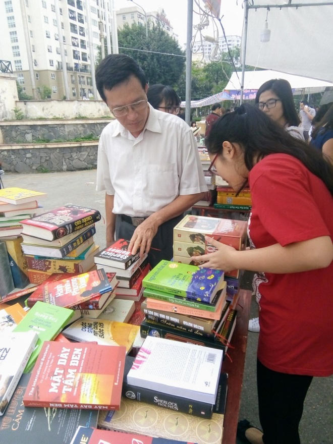 Cơ hội cho người sưu tầm sách 'độc' và rẻ