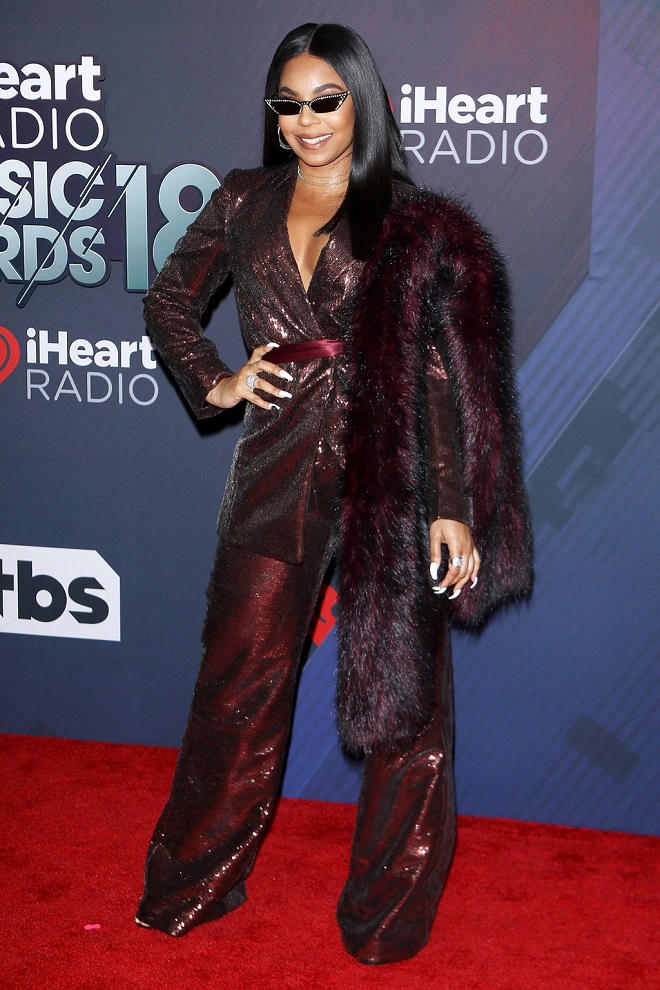 Sao ngoại đồng loạt lăng xê xu hướng matchy-matchy