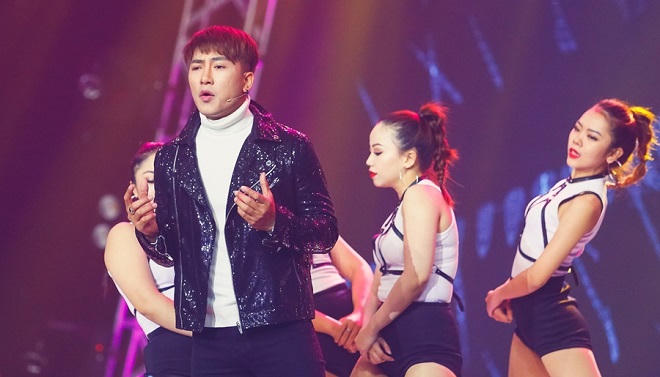 Chuyện ít biết về đời tư và 'show tỉnh' của Châu Khải Phong