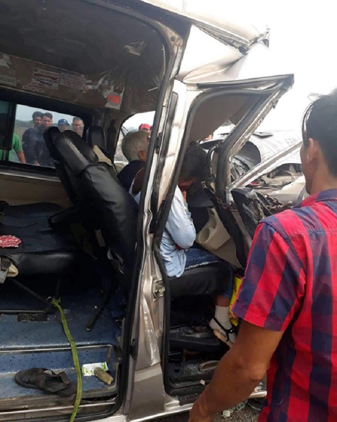 Đốt rơm rạ dẫn đến tai nạn giao thông có bị xử lý hình sự?