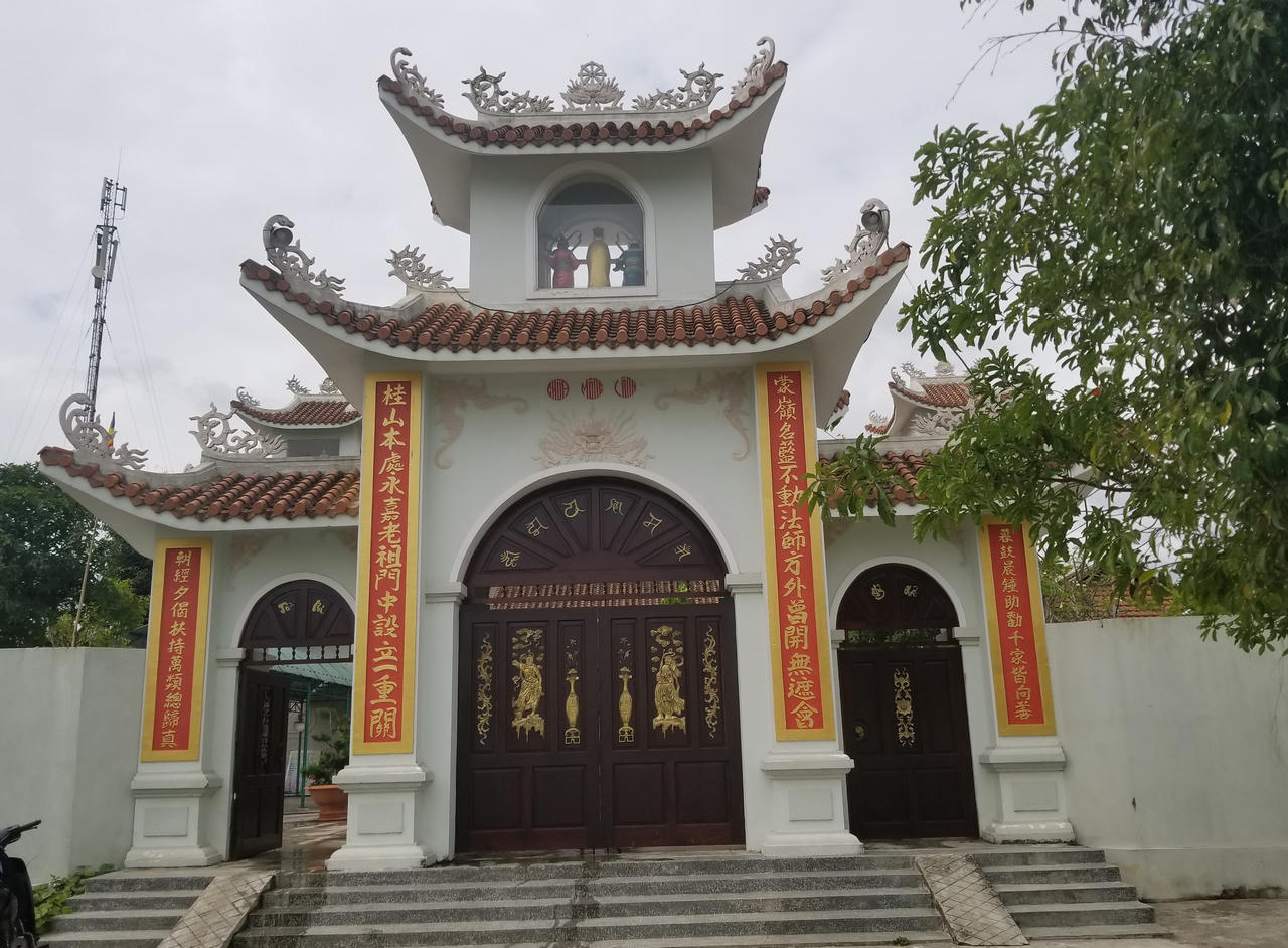 Quảng Nam: Giả danh cán bộ xã lừa cả nhà chùa