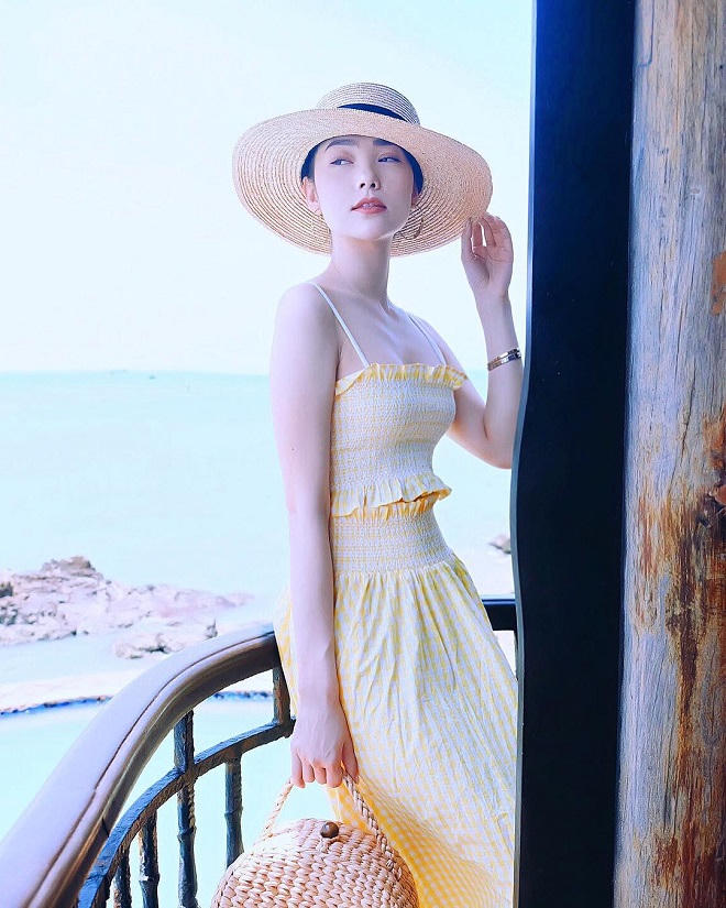 Những kiểu mũ cói nào được sao Việt yêu thích nhất Hè 2018?