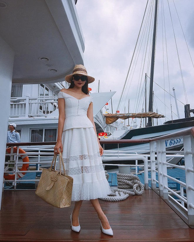 Những kiểu mũ cói nào được sao Việt yêu thích nhất Hè 2018?