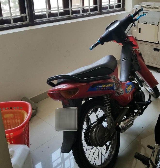 Băng cướp “choai choai” cả gan dùng xe máy ăn trộm đi cướp giật