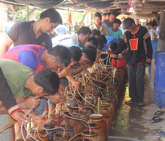 Độc nhất vô nhị, lễ cầu mưa vào đúng ngày 30/4