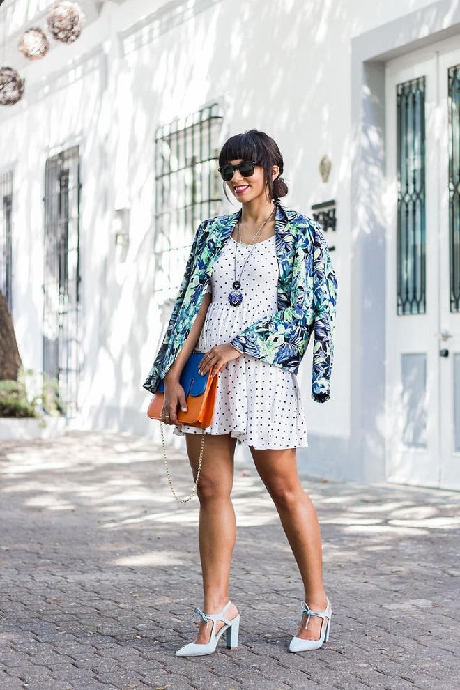 Bí quyết phối hợp hài hoà họa tiết chấm bi cùng các hoạ tiết khác