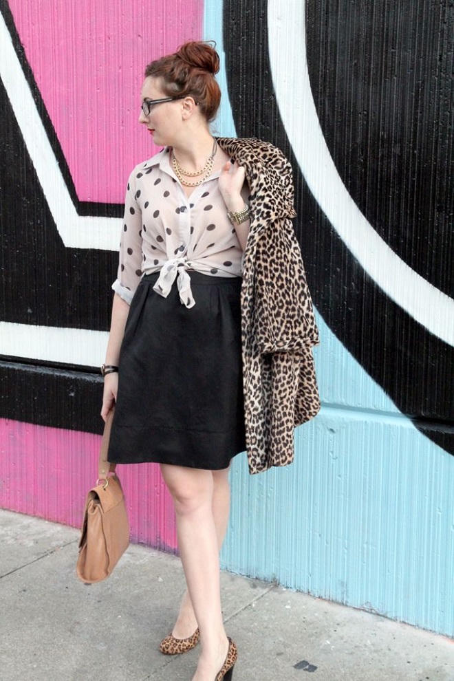 Bí quyết phối hợp hài hoà họa tiết chấm bi cùng các hoạ tiết khác