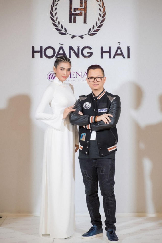 Nhã Phương khoe đẳng cấp nhan sắc không kém cạnh dàn Hoa hậu danh tiếng