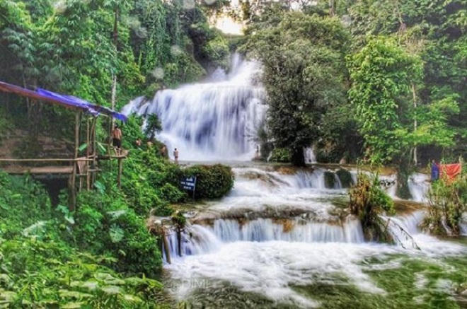 Giải nhiệt mùa hè với thác nước đẹp như tiên cảnh ngay gần Hà Nội