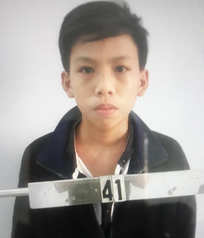 2 tên “choai choai” bóp cổ cụ bà cướp 800 ngàn đồng