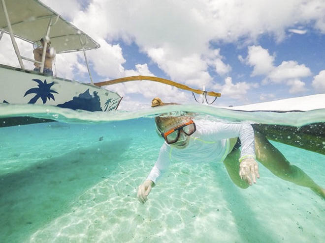 Lạc vào hòn đảo thiên đường nước trong, cát trắng, san hô rực rỡ sắc màu