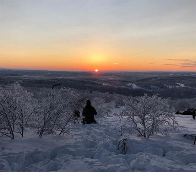 Thành phố có màn đêm kéo dài 40 ngày ở Nga