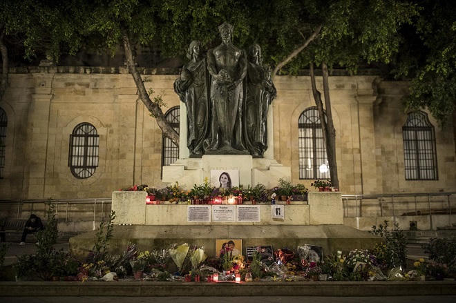 Cuộc sống song hành với tử thần của phóng viên điều tra về mafia ở Italy