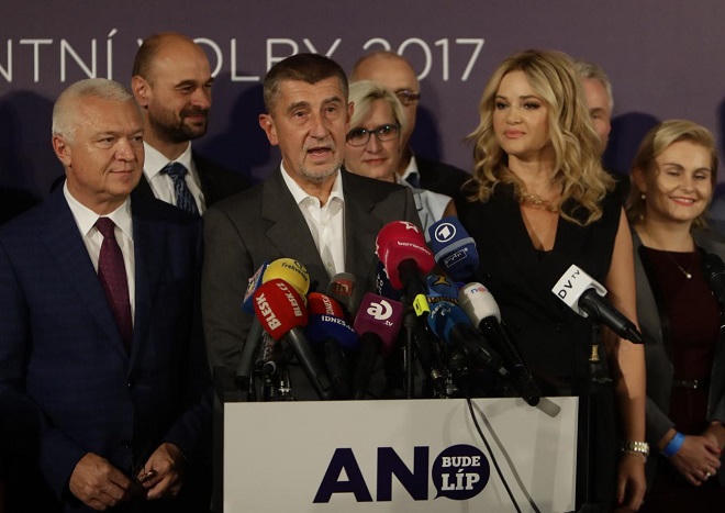 Cuộc đời sóng gió của Thủ tướng Cộng hòa Séc