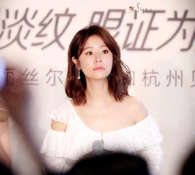 Lâm Tâm Như ghi điểm với kiểu tóc mới và phong cách thời trang vô cùng nữ tính