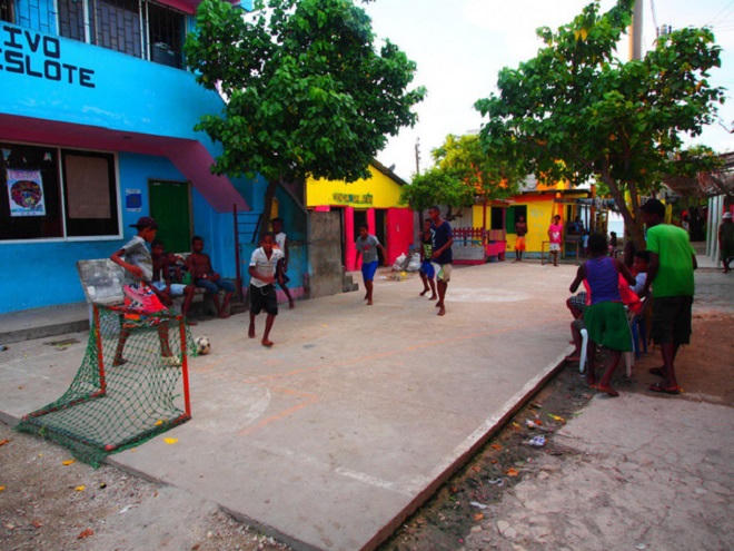 Khám phá hòn đảo 'chật chội' nhất thế giới