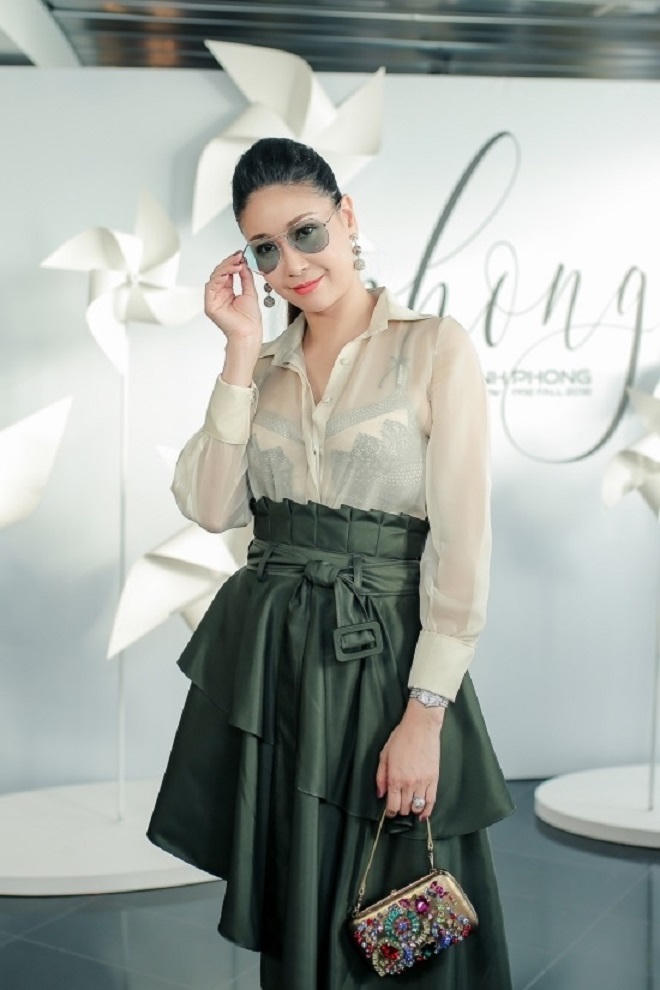 Sao Việt mất điểm vì lỗi phối phụ kiện