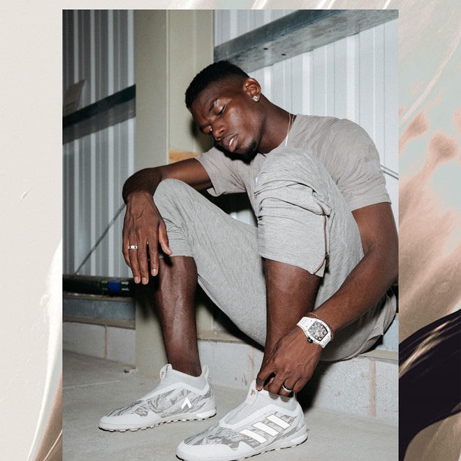 Cầu thủ nào sở hữu bộ sưu tập giày sneakers độc đáo?