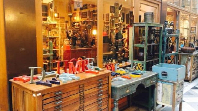 Trăm năm thăng trầm “mốt” kiến trúc hẻm có mái che