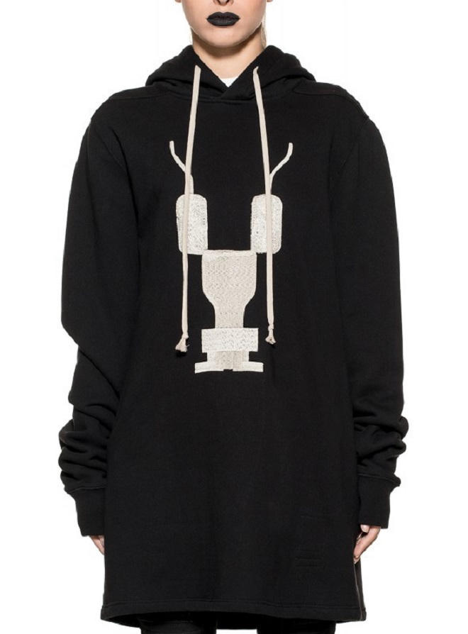 Bóc giá những set đồ hiệu của giới trẻ Việt trong clip gây sốt