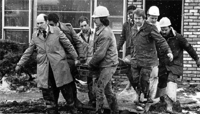 'Gã hề bệnh hoạn' bí mật chôn xác 33 nam thanh niên  