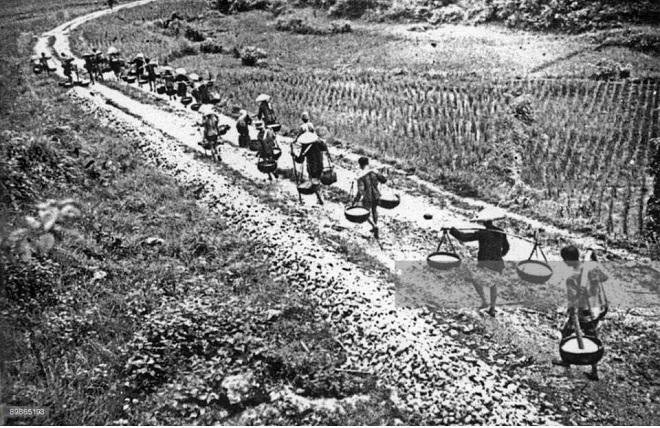 Điện Biên Phủ trong hồi ức một sĩ quan Pháp (Bài cuối):  'Quả mìn' chấn động chấm dứt cuộc chiến