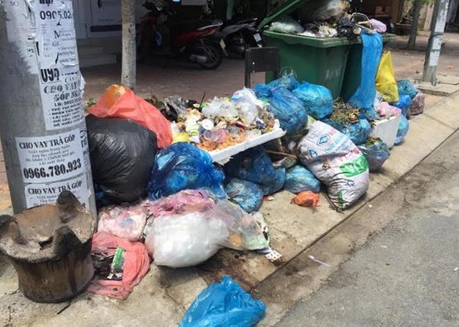  “Các ông muốn biết có ô nhiễm hay không thì mời lên đây sống”