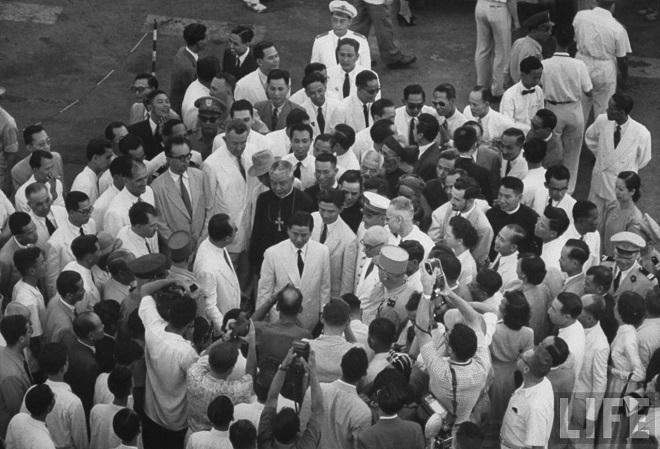 Bí mật gia đình Tổng thống Diệm: 'Kỳ hoa dị thảo' trong tư dinh 'cậu Cẩn'