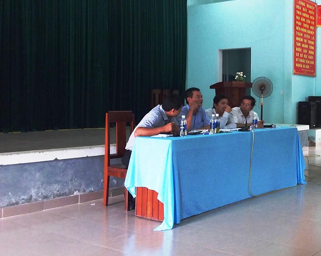 Cuộc đấu giá “kỳ lạ” khiến hàng trăm người phản ứng quyết liệt