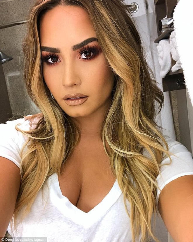 Demi Lovato đi cấp cứu vì dùng ma túy quá liều