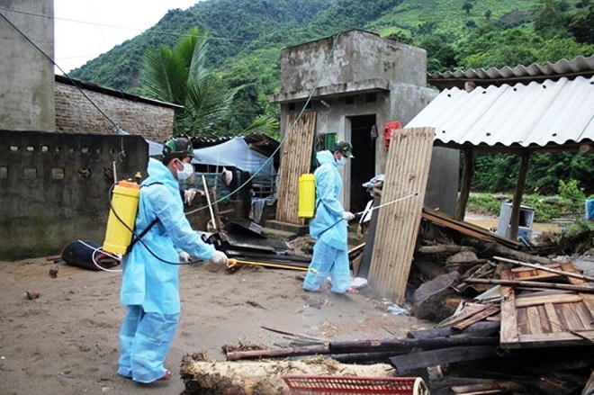 Quân dân đều khỏe nhờ thực hiện tốt phòng chống dịch bệnh sau lũ