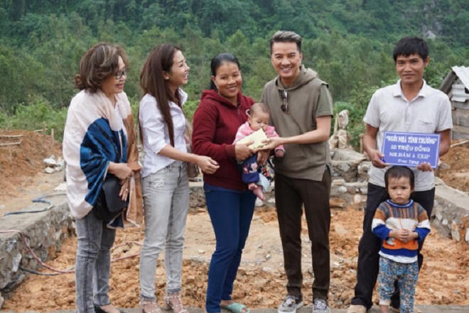 Ca sỹ Đàm Vĩnh Hưng phát động ủng hộ người dân bị thiên tai