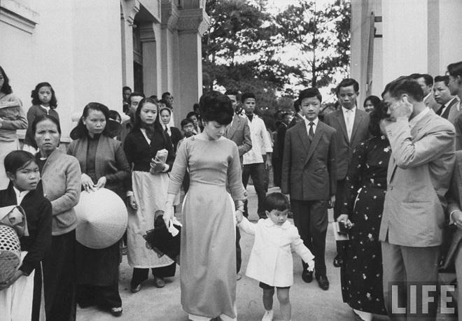 Bí mật gia đình Tổng thống Diệm (Bài 5):  Lời nói 1 phụ nữ khiến 3 người đàn ông bừng tỉnh