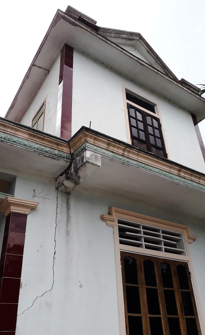 Héo hon vì 'siêu mỏ đá' nổ mìn kiểu 'công nghệ hiện đại' 