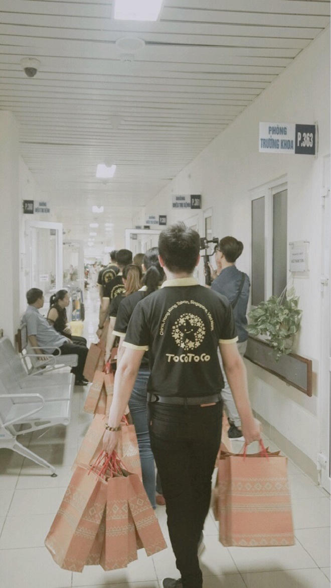 TocoToco đón Trung thu cùng các trẻ em tại khoa Nhi bệnh viện K Tân Triều