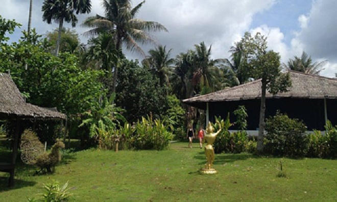 Thiên đường Agama Yoga hay giáo phái 'giác ngộ' bằng… quan hệ tình dục?