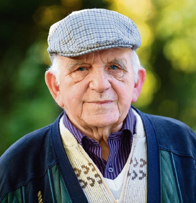 Cả triệu người cao tuổi héo hon vì cô đơn 