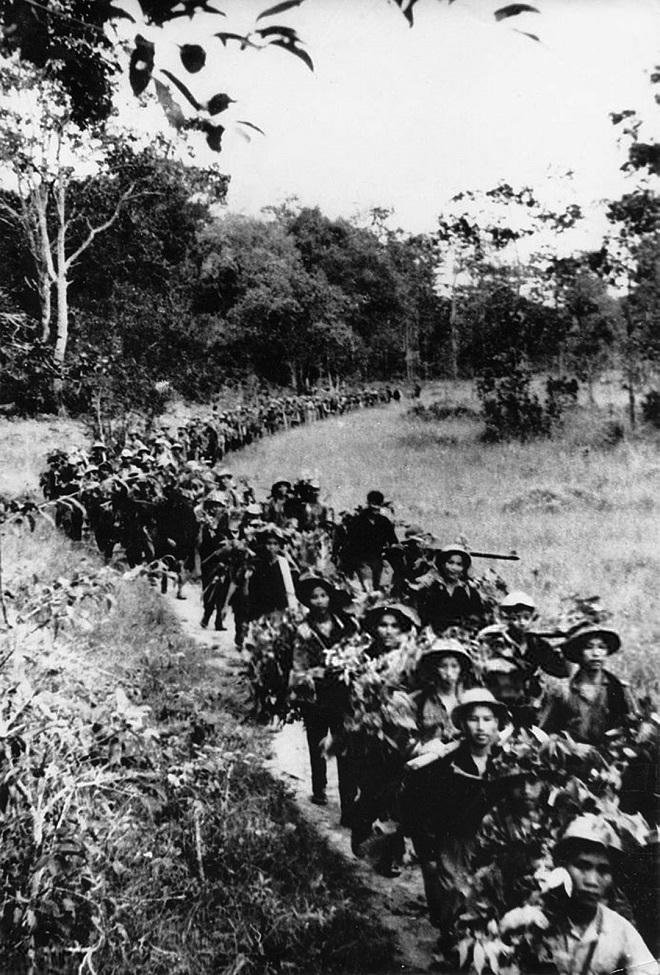 Con đường huyền thoại (Bài cuối) Trục giao thông thứ bảy tuyệt mật kéo dài hơn 1000km