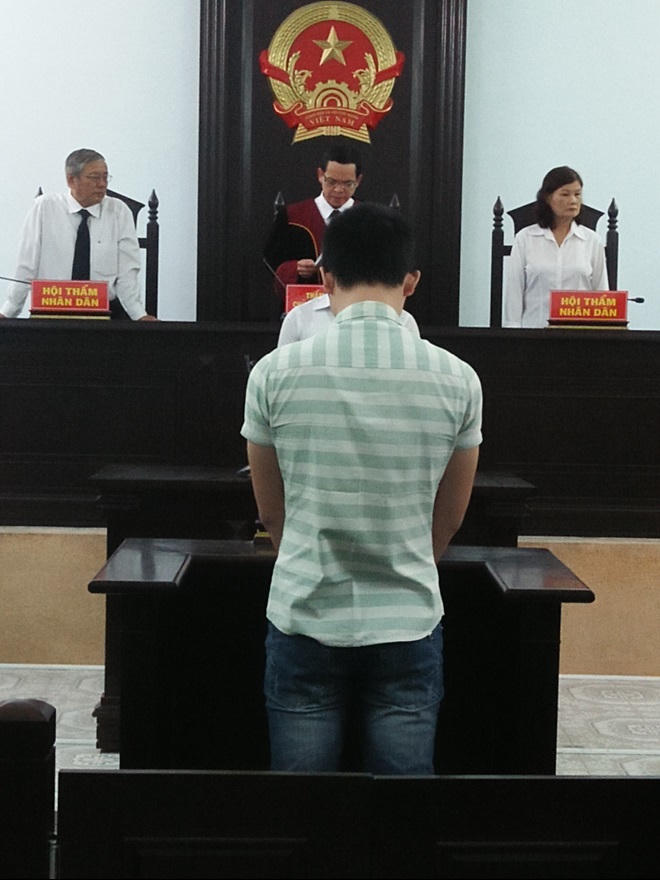 Nước mắt ân hận của “ma men” đốt nhà, chém công an