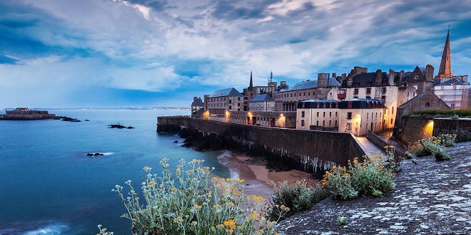 “Hầm rượu” khổng lồ dưới đáy biển ở thị trấn Saint-Malo